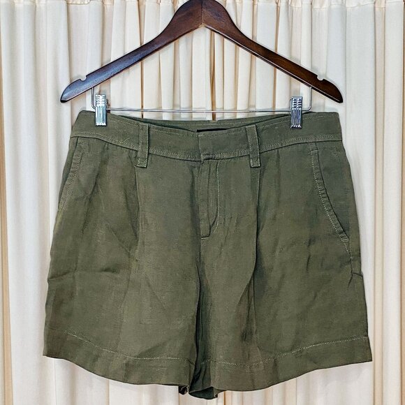 Banana Republic Linen Shorts, Size 8 - Picture 1 of 6